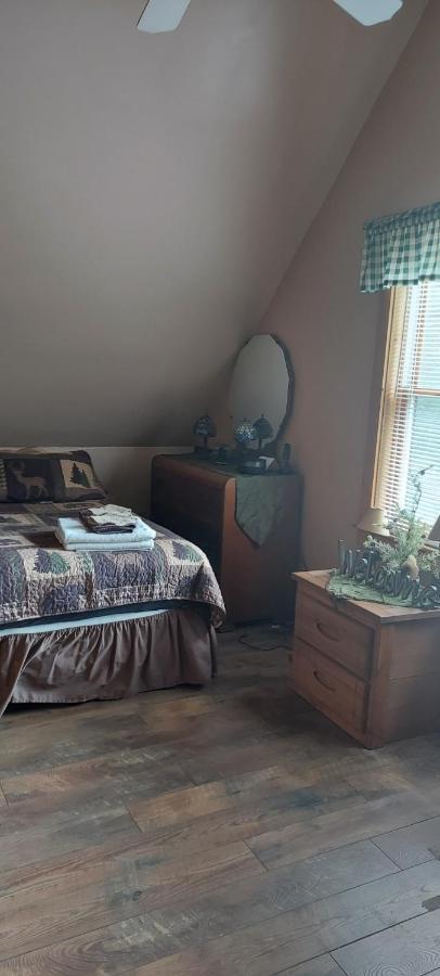 The Old Tioga Inn Bed And Breakfast Fairmount Springs المظهر الخارجي الصورة